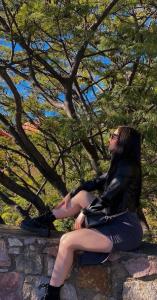 614919455: Chica busca chico en Gerona