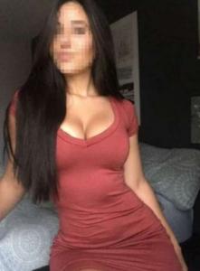 672456206: Chica busca chico en Sevilla
