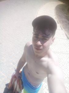 697695860: Chico busca chica en Asturias