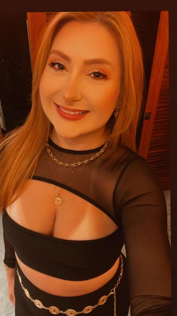 Chica busca chico en Almería: Chica busca chico