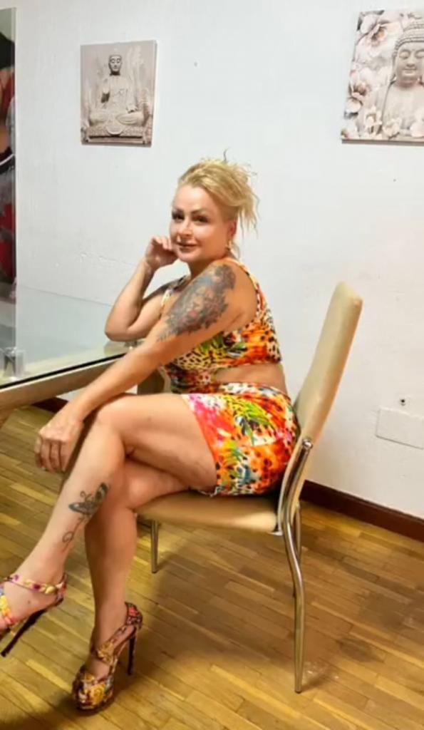 661191870: Chica busca chico en Murcia