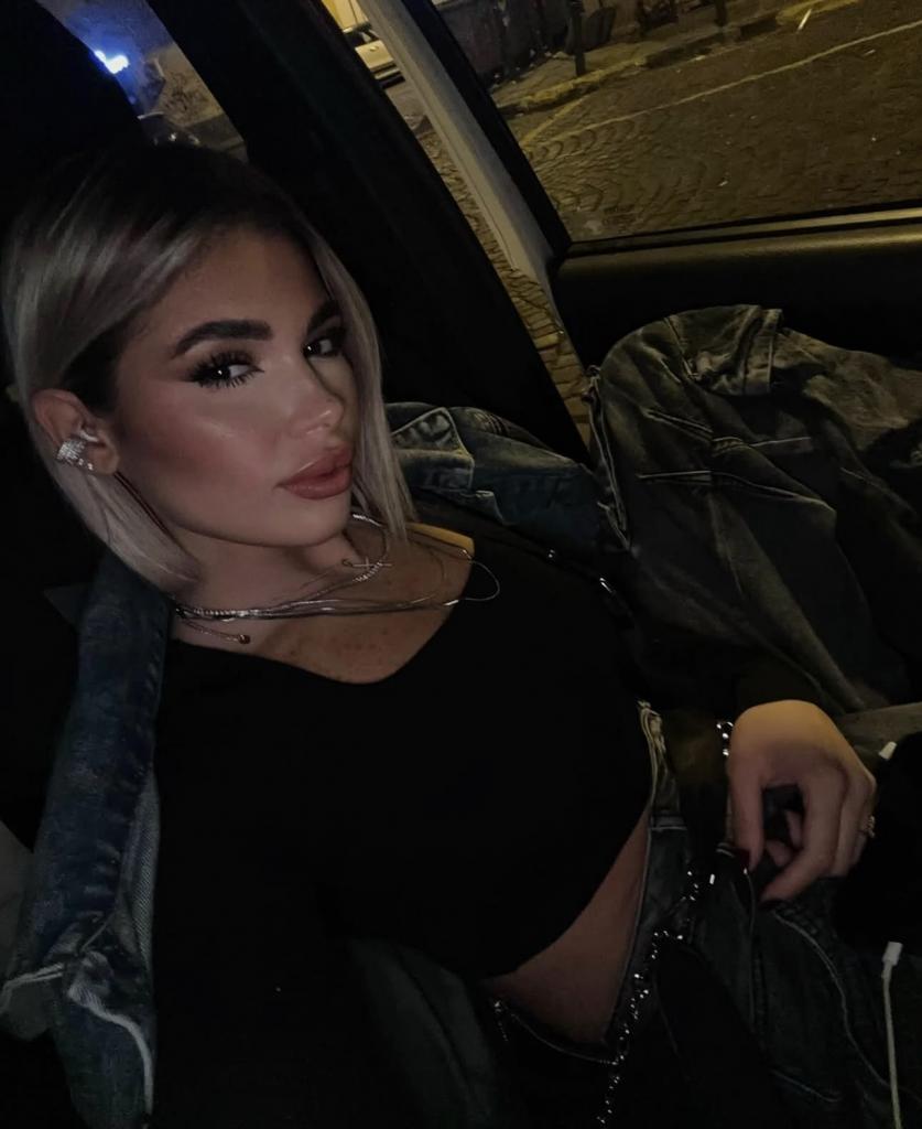 672011920: Chica busca chico en Barcelona