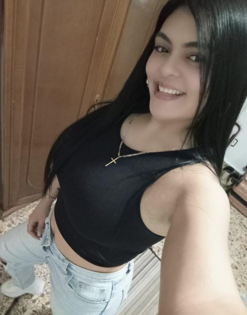 Chica busca chico en Alicante: Chica busca chico