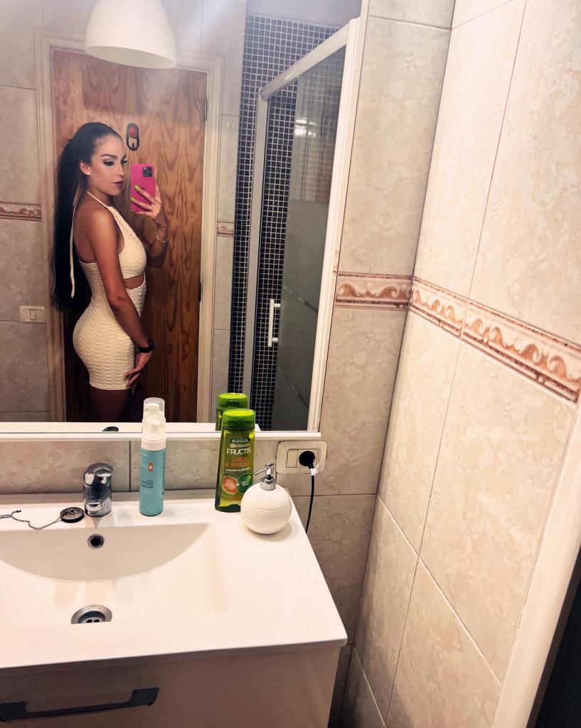 687638991: Travesti en Sevilla