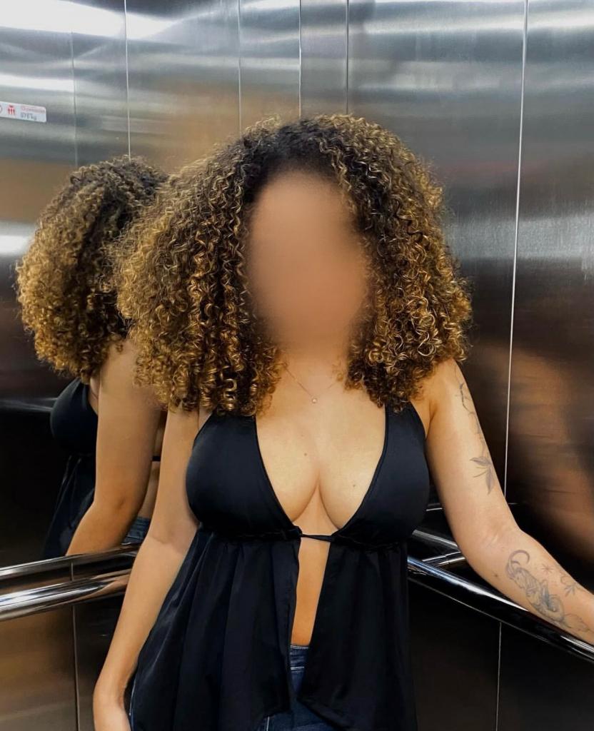 613853810: Chica busca chico en Valencia