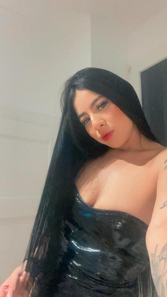 Chica busca chico en Almería: 