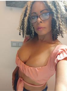 Chica busca chico en Sevilla: 