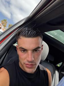 641436461: Chico busca chica en Pontevedra