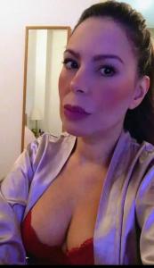 617995813: Chica busca chico en Cantabria