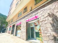 663395539: Chica busca chico en Barcelona