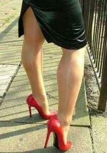 607331601: Chica busca chico en Almería