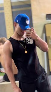 671776198: Chico busca chica en Valencia