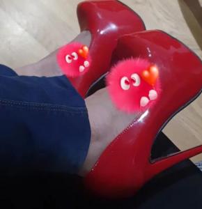 633560823: Chica busca chico en Valencia