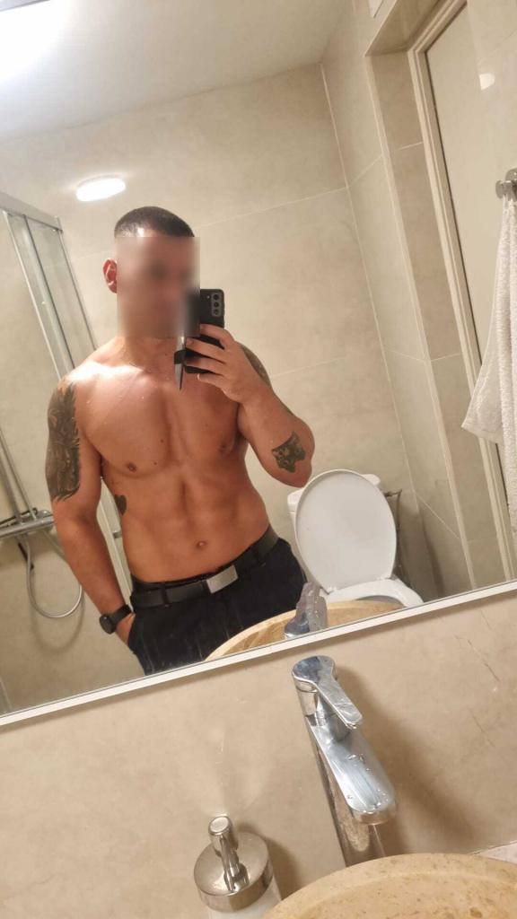 Chico busca chica en Málaga: 