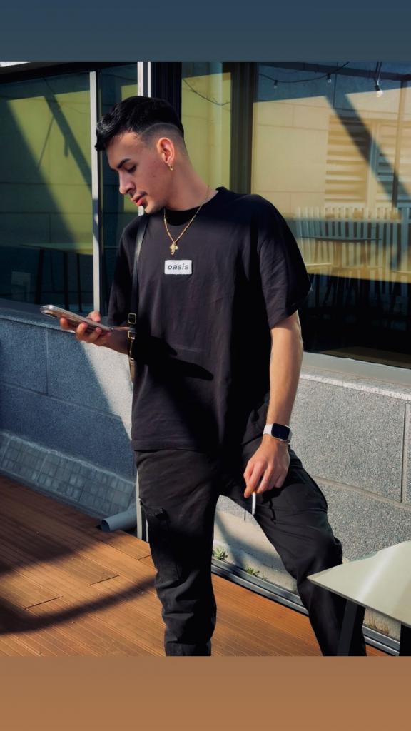 604981520: Chico busca chica en Lugo