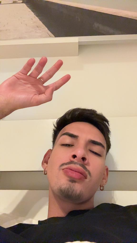 604981520: Chico busca chica en Lugo