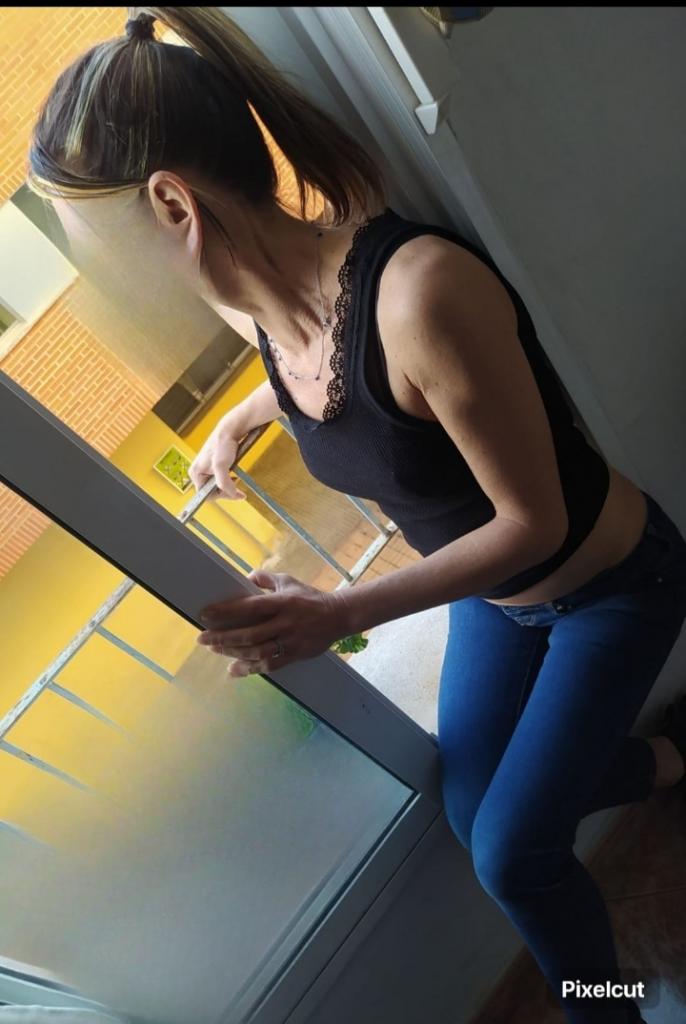 636570249: Chica busca chico en Valencia