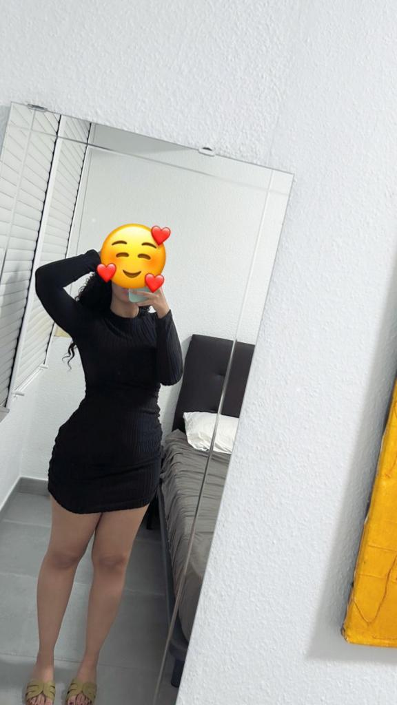 631301094: Chica busca chico en Las Palmas