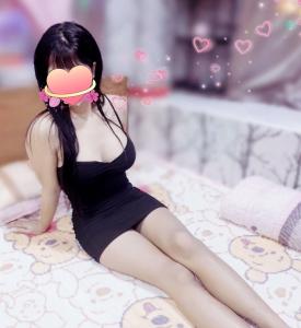 670726873: Chica busca chico en Barcelona