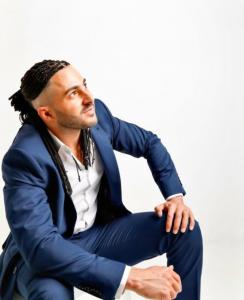 645964130: Chico busca chica en Valencia