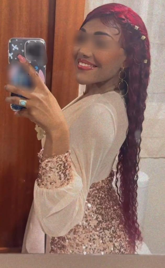 672078347: Chica busca chico en Pontevedra