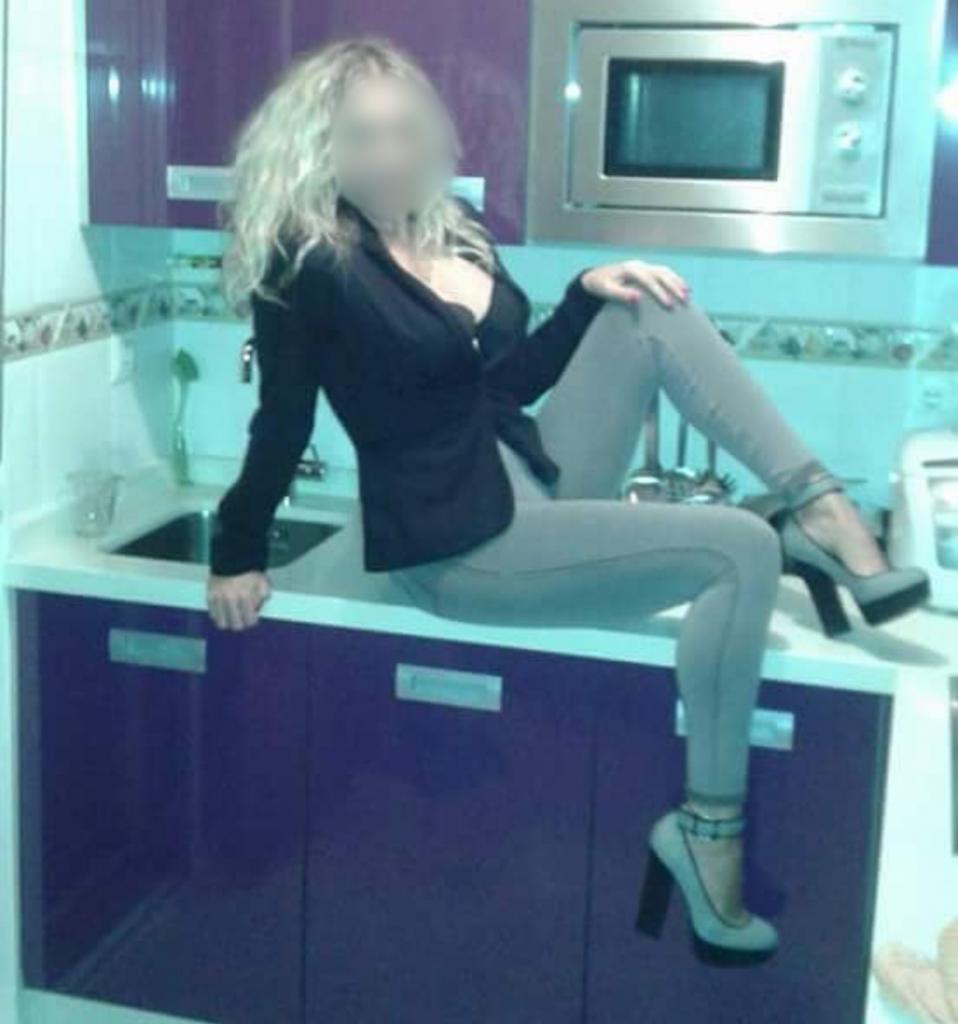 Chica busca chico en Sevilla: 