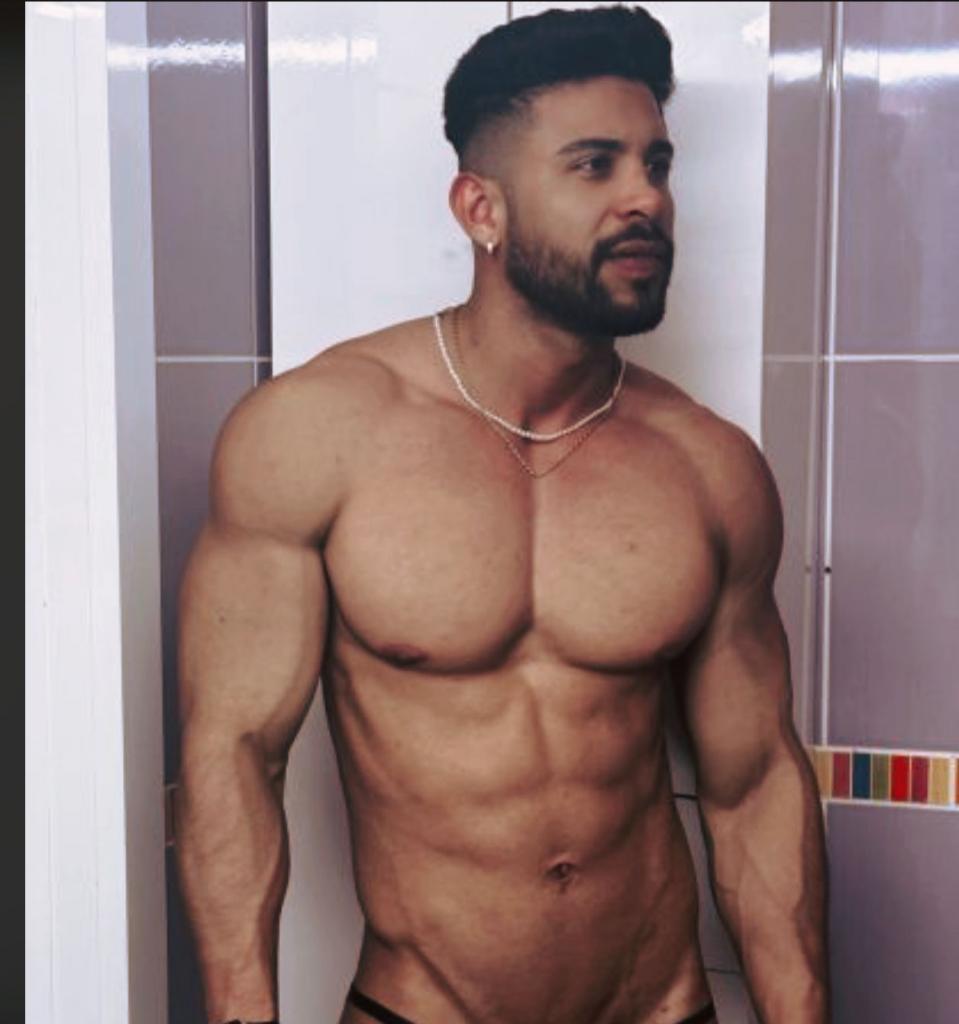 631597377: Chico busca chica en Madrid