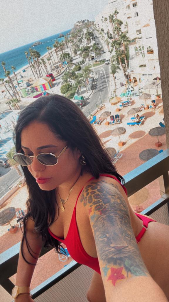 Chica busca chico en Granada: 