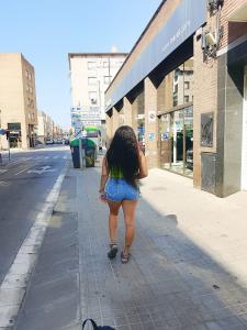 662478876: Chica busca chico en Gerona