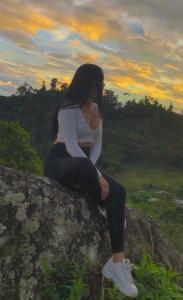 643374585: Chica busca chico en Navarra