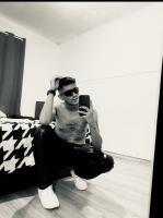 617658902: Chico busca chica en Madrid