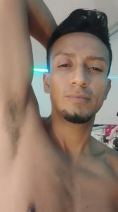 657682219: Chico busca chica en Barcelona