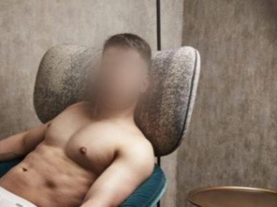 Chico busca chica en Murcia: 