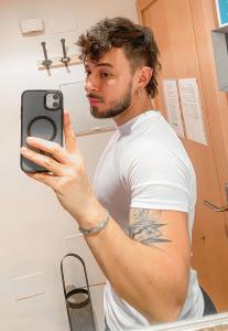 672044911: Chico busca chica en Guipúzcoa