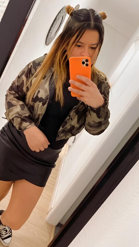 641415783: Chica busca chico en Valencia