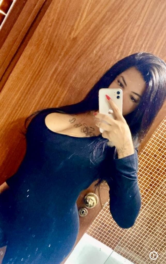 632169533: Chica busca chico en Pontevedra