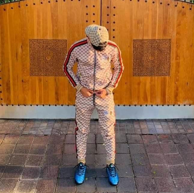 641563925: Chico busca chica en Barcelona