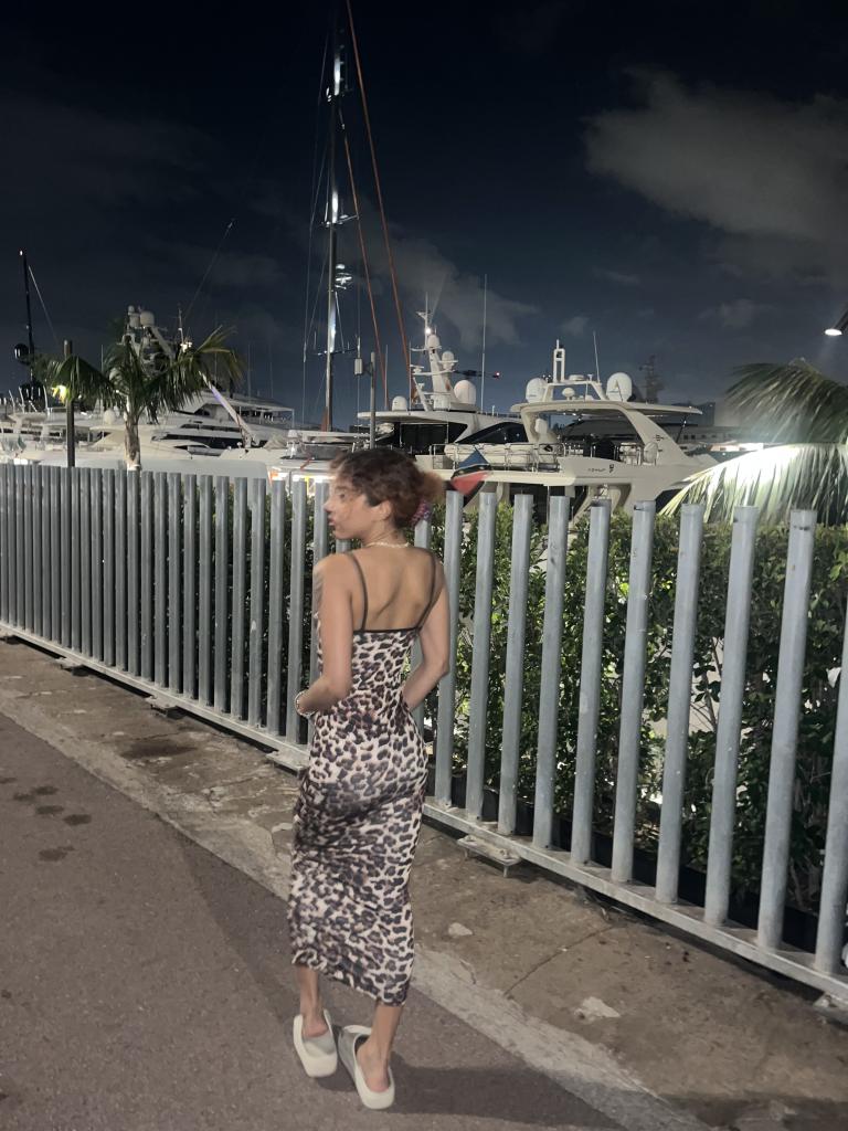 631222976: Chica busca chico en Barcelona