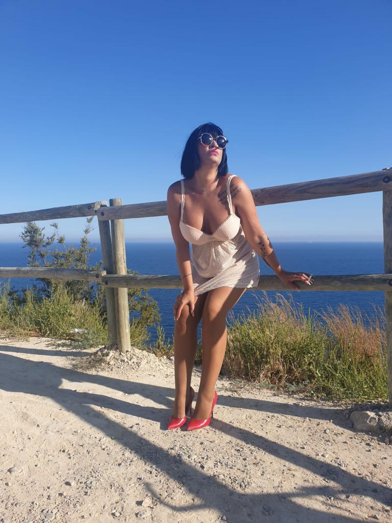 658728028: Chica busca chico en Alicante