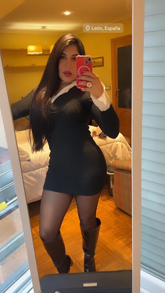 624362809: Chica busca chico en La Coruña