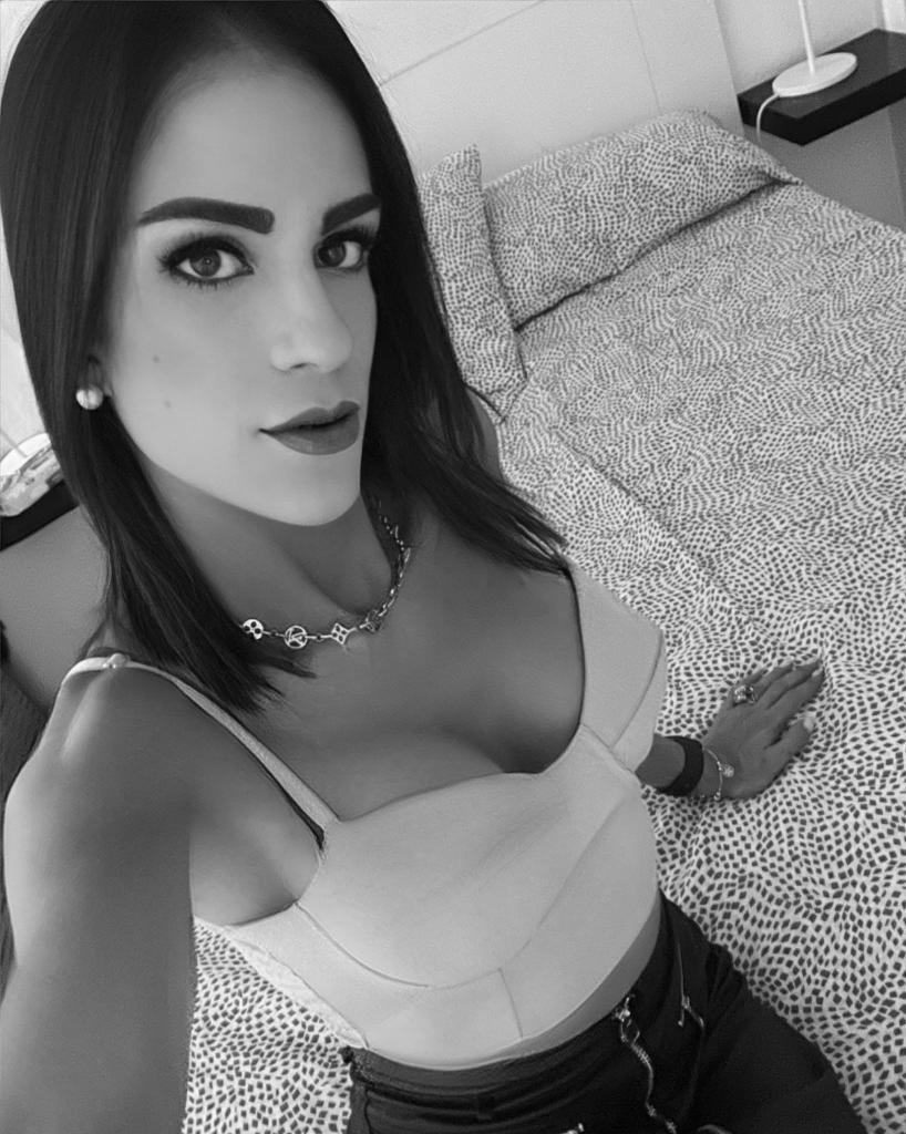 687638991: Travesti en Sevilla