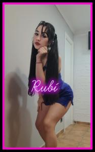 623163662: Chica busca chico en Barcelona