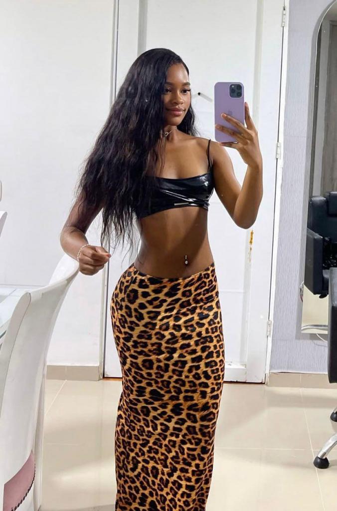 647163074: Chica busca chico en Málaga