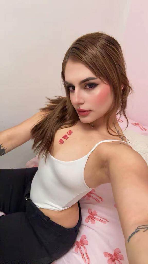 676142392: Chica busca chico en Las Palmas