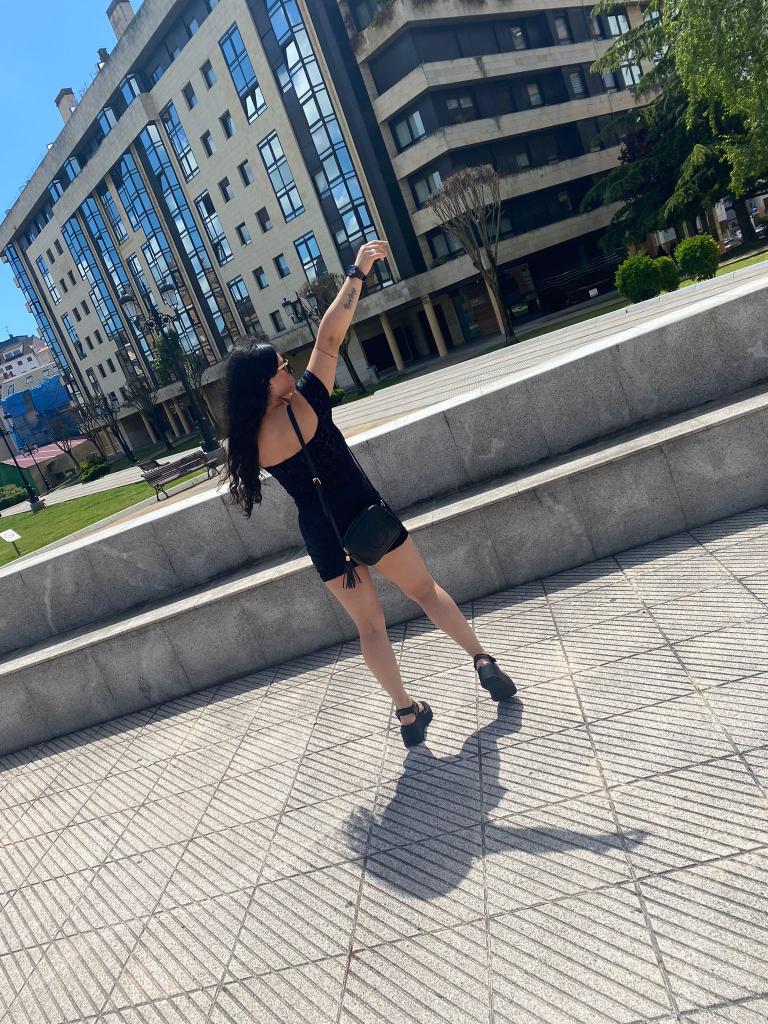 678717275: Chica busca chico en Zaragoza