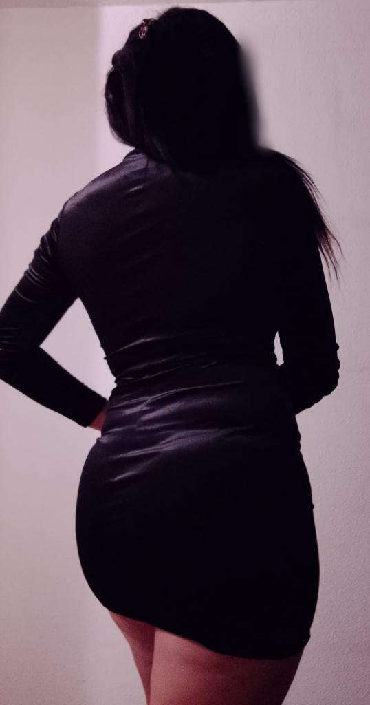 611339835: Chica busca chico en Valencia