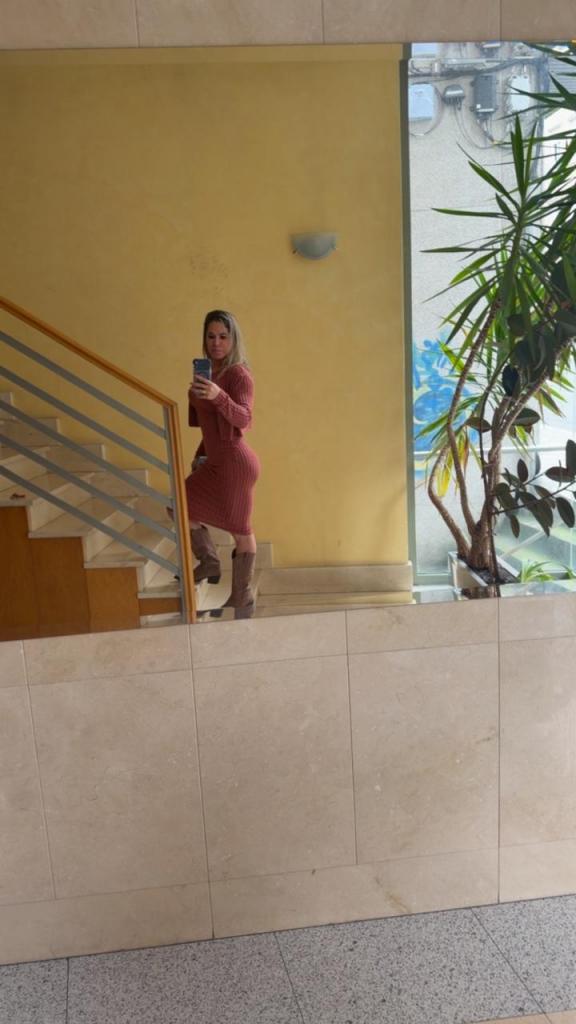 Chica busca chico en Orense: Chica busca chico