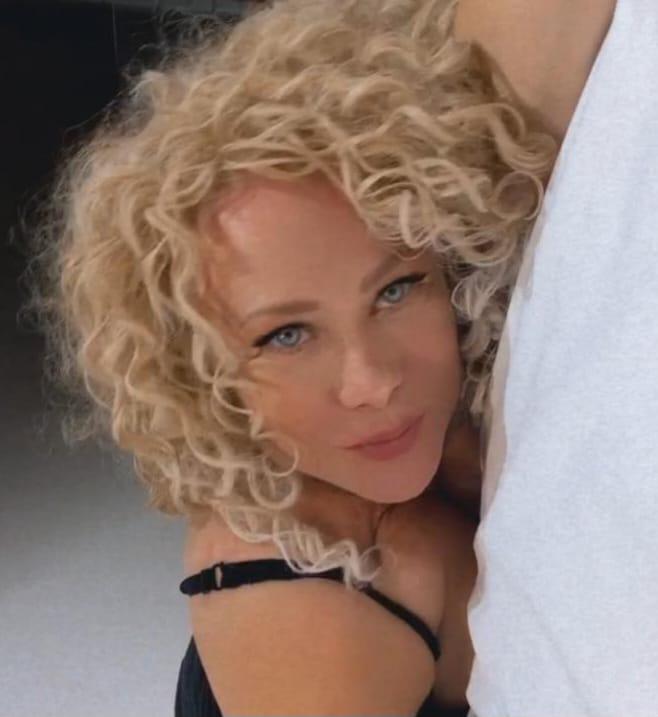 Chica busca chico en Almería: Chica busca chico