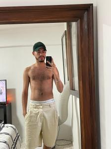 627296445: Chico busca chica en Madrid