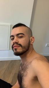 627296445: Chico busca chica en Madrid